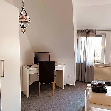 Zum Deutschen Heinrich Hotel